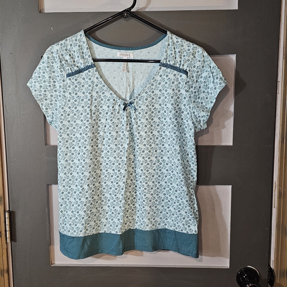 Jockey V-Neck Shortsleeve Pajama  / Lounge Top- EUC